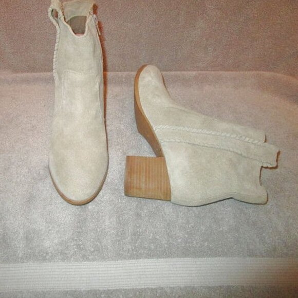 Coconuts by Matisse Ankle Boot Size 10 Spirit Suede Leather Zip Heel Neutral - Picture 1 of 12